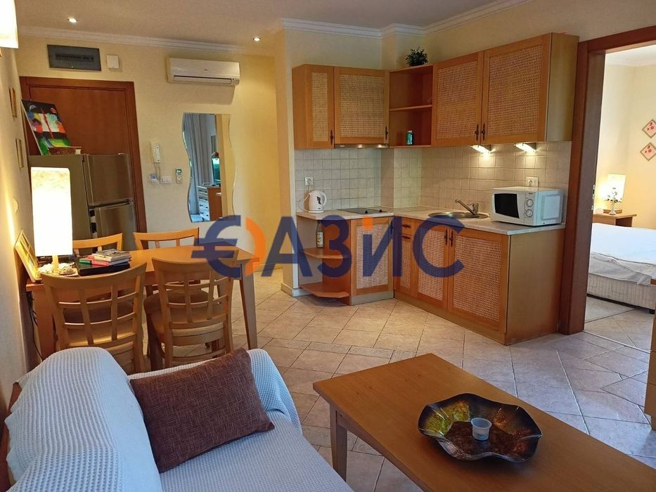 Продава се Тристаен апартамент в Созопол - 92 кв.м за 1468 €/кв.м - Снимка #1