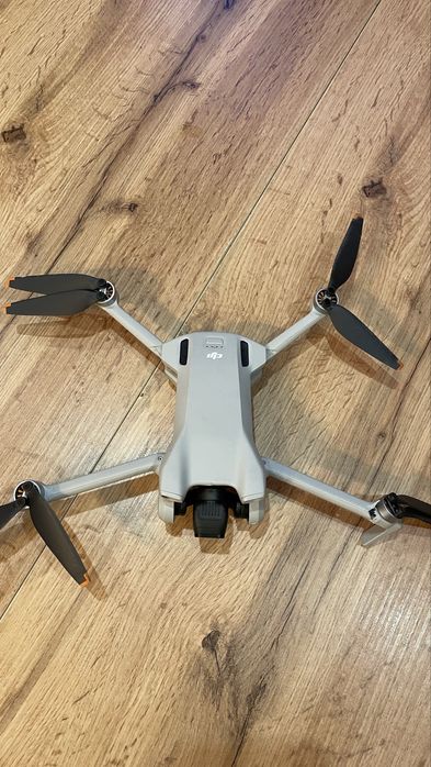 DJI Mini 3 Fly More Combo