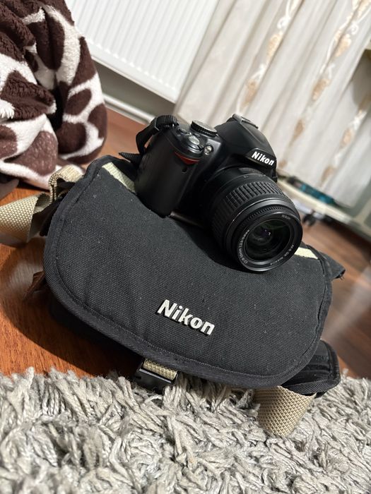 camera nikon d3000