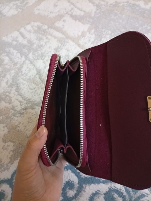 Плойка для волос, карман женский.