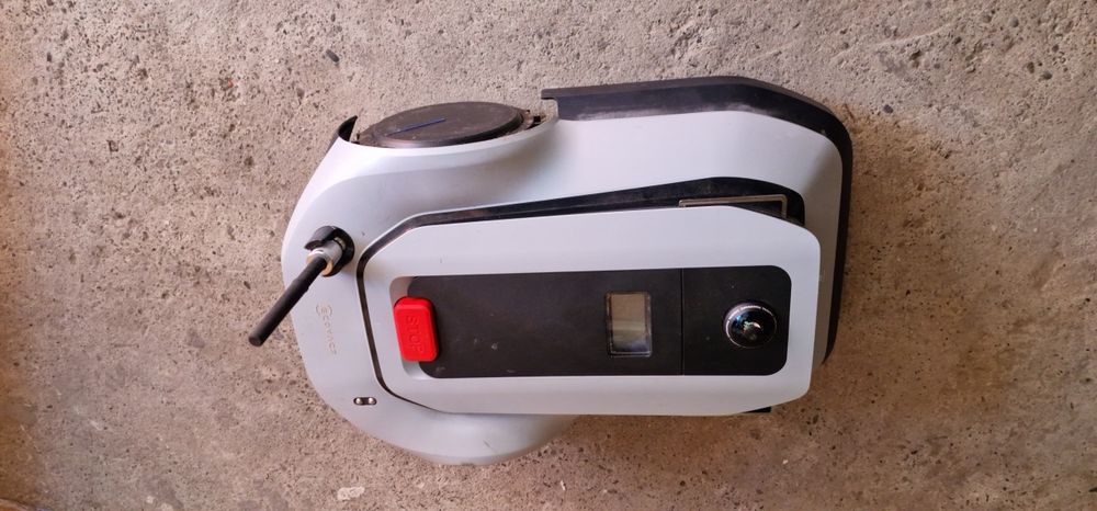 Robot de tuns iarba Ecovast