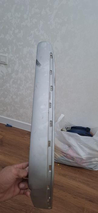 Мерседес 210 передний бампер молдинг