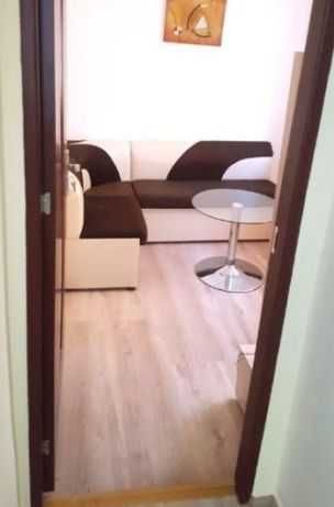 Дава се под наем Двустаен апартамент в София, Център - 50 кв.м за 348.84 € - Снимка #3