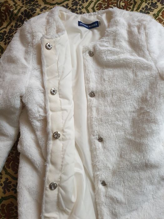 Продам курточку для девачки.