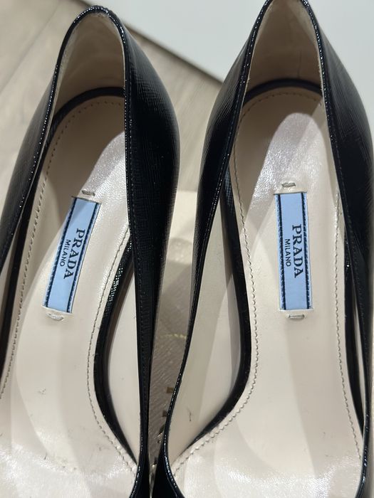 Оригинал туфли Prada черный