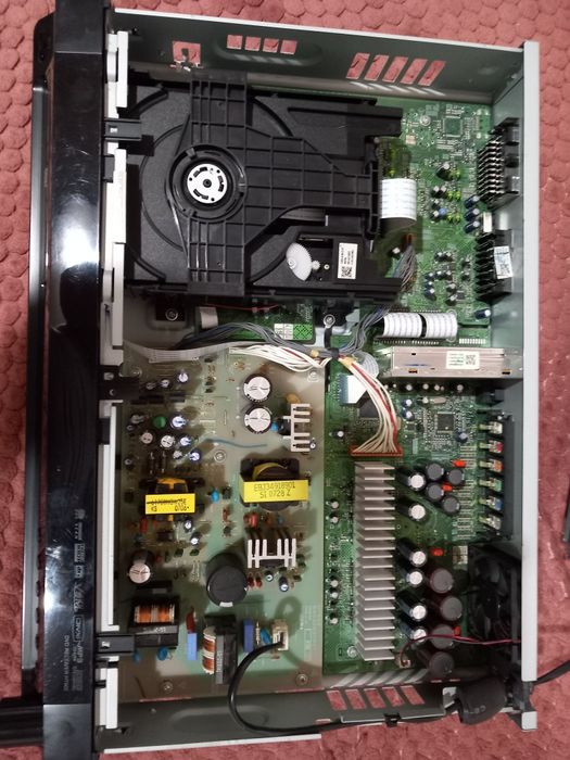 LG TH502  theatre 5.1 receiver amplituner amplificator subwoofer