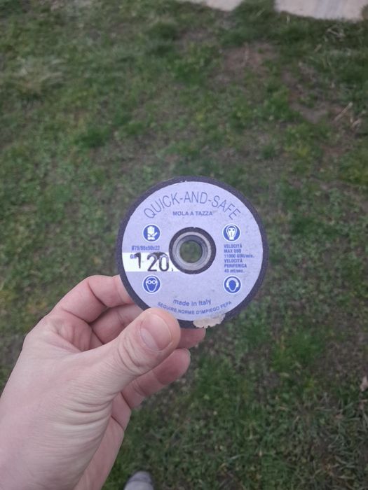 Vând piatră de slefuit