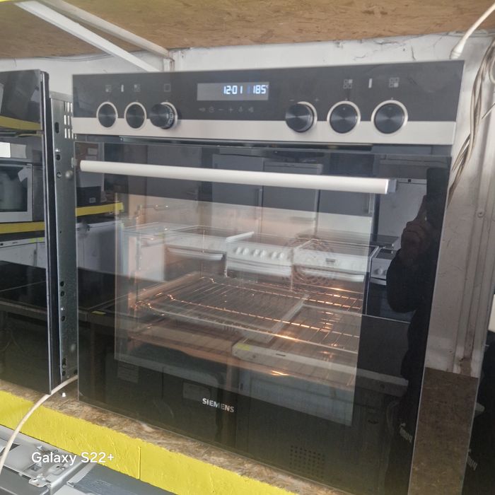 Комплект фурна и плот за вграждане SIEMENS Pyrolyse Induction