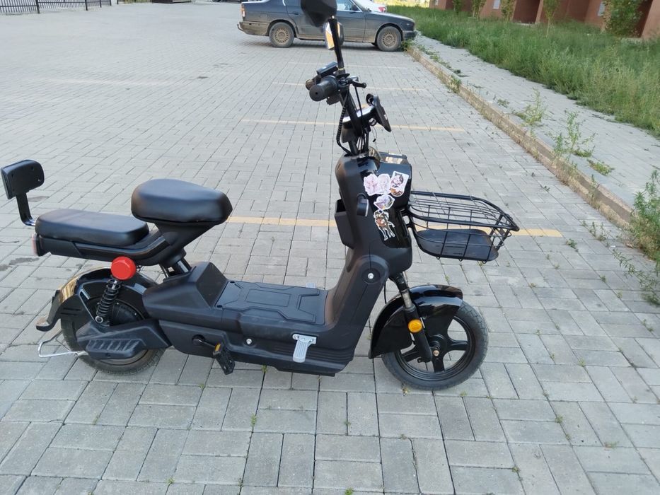 Электроскутер.