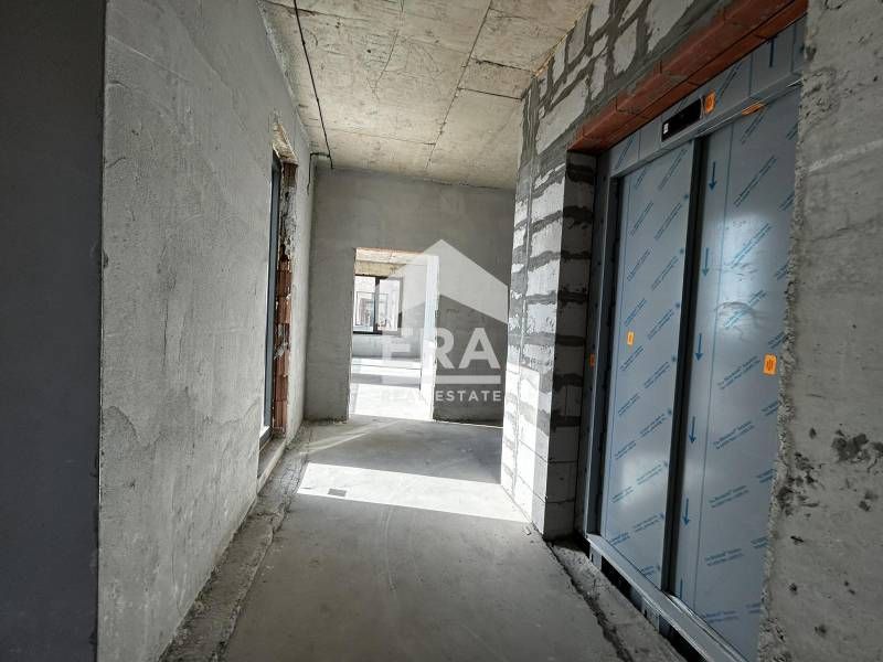 Продава се Многостаен апартамент в Варна, Бриз - 293 кв.м за 2134 €/кв.м - Снимка #3