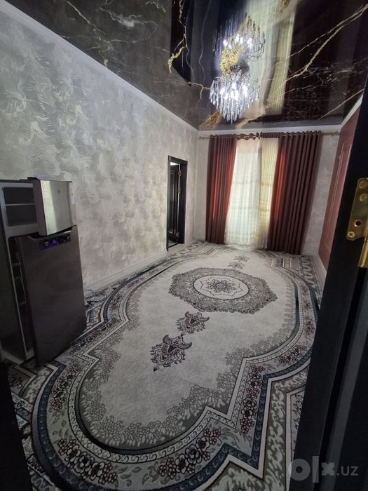 Чиланзарском районе, рядом с метро Новза.