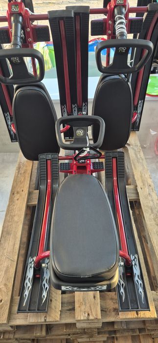 Шейна Снежко ( Чук и Гек) червена и синя