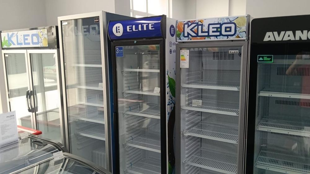 Витринный Холодильник