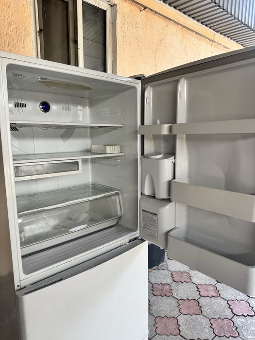 Продам холодильник samsung