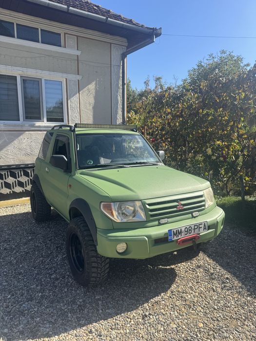 MITSUBISHI Pajero Pinin
