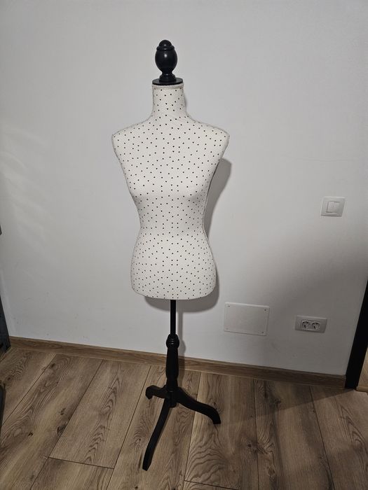 Manechin de dama stare ca noua