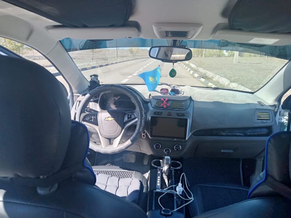 Машина шефролет 2022 года