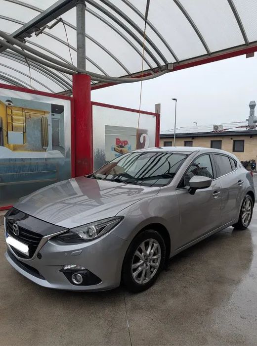 Mazda 3 Se vinde Mazda 3, motorizare 2.2 diesel, an 2014, bine întreținută