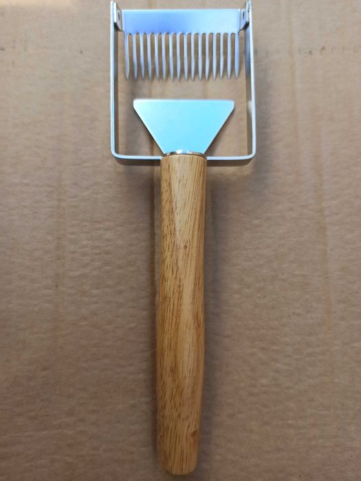 Пчеларска вилица обратна за разпечатване на пчелен мед- лукс-пчеларски