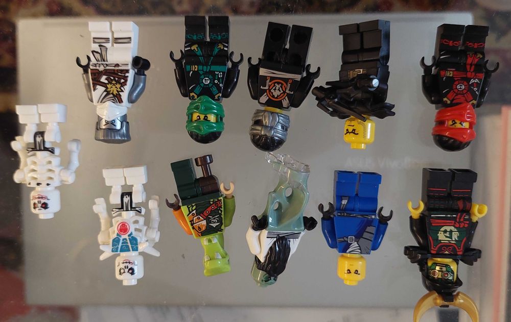 Продавам лего нинджаго минифигурки