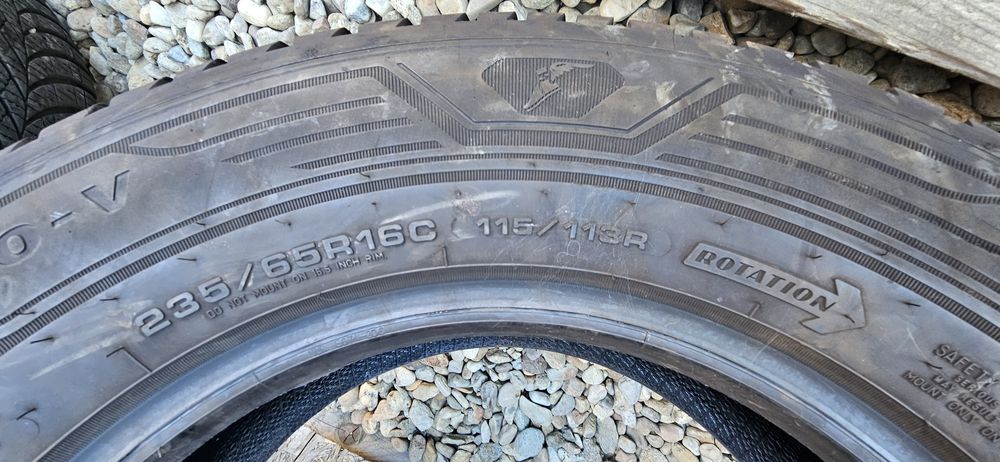 Anvelope Goodyear Vector4Seasons Cargo MO-V 235/65 R16C 115/113 R