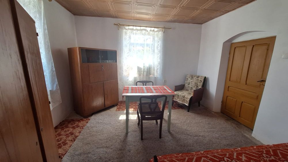 Casă spațioasă 715 mp teren + Panouri Solare – Poiana Mare, str. Liniștei