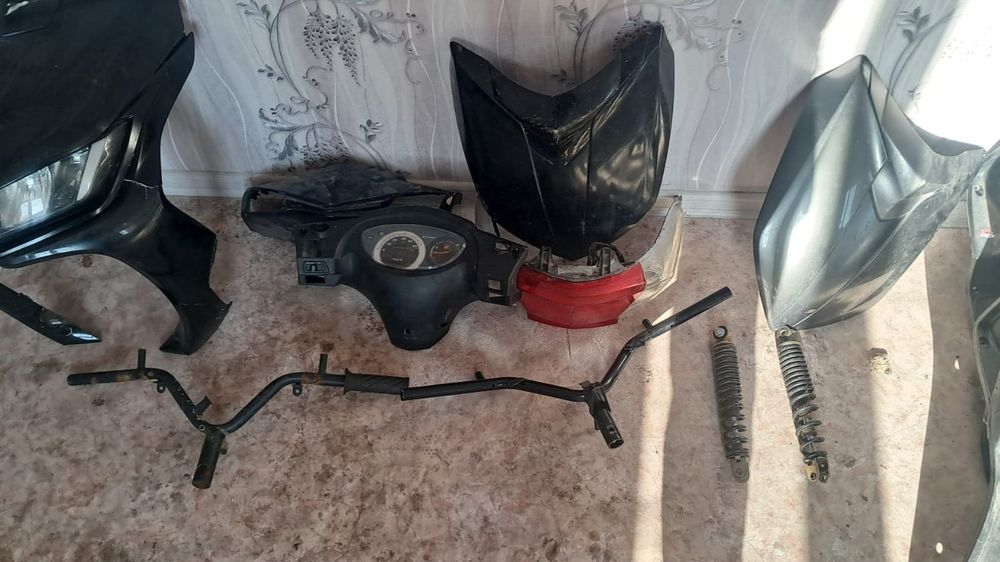 Продам запчасти на мопед