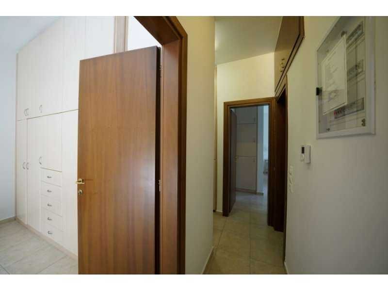 Дава се под наем Двустаен апартамент в София, Гео Милев - 88 кв.м за 420 € - Снимка #12