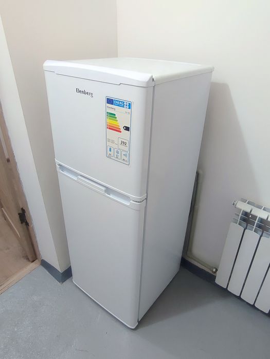 Продам холодильник Elenberg