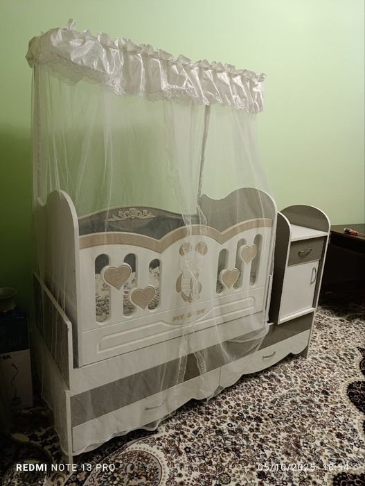 Янги болалар кровать ва алвонч.