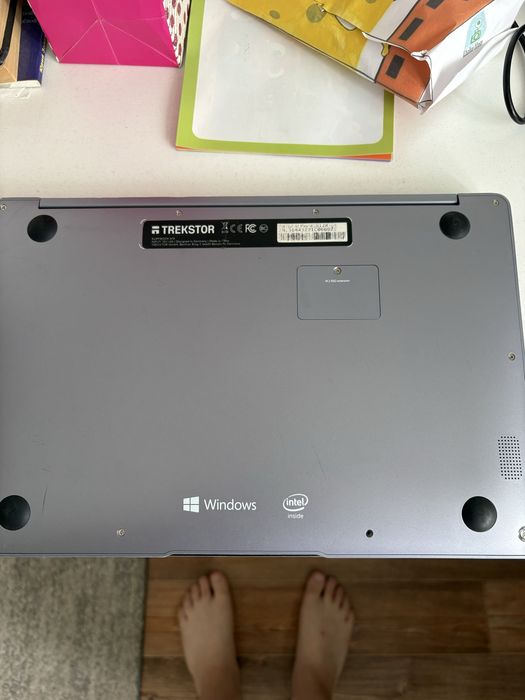 Ноутбук Trekstor Surfbook a13
