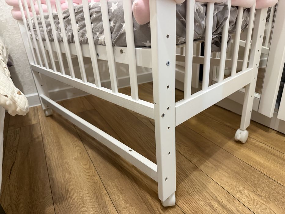 Кроватка tomix с матрасом