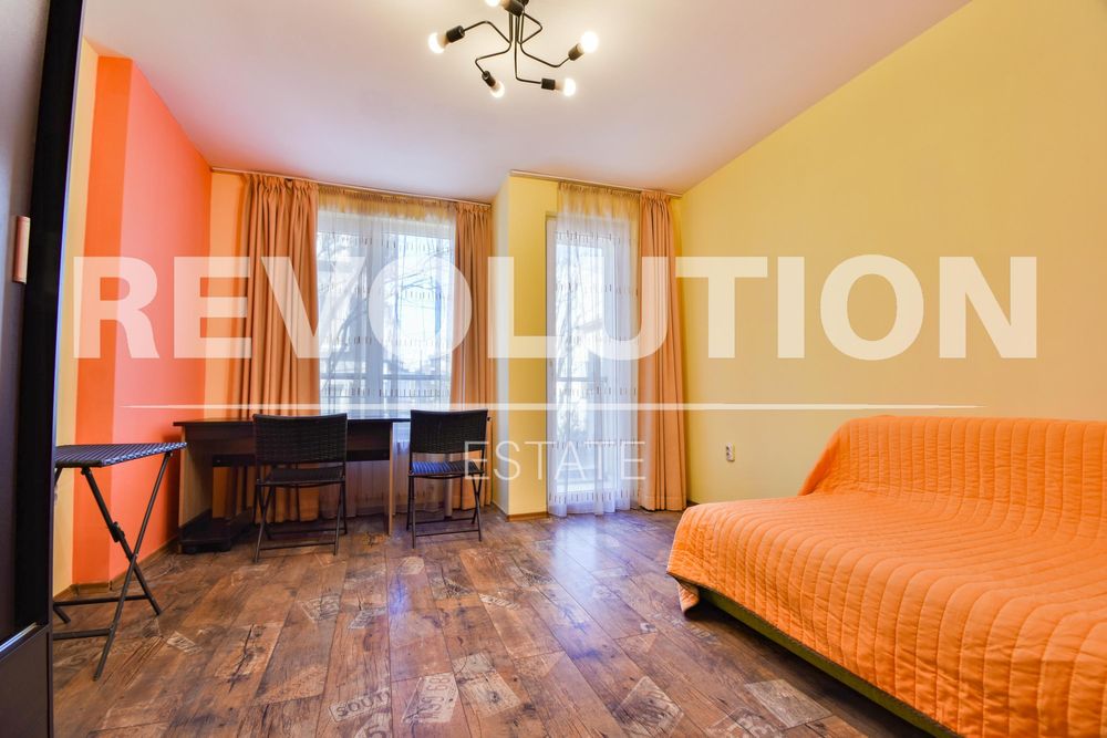 Дава се под наем Тристаен апартамент в София, Център - 91 кв.м за 960 € - Снимка #6