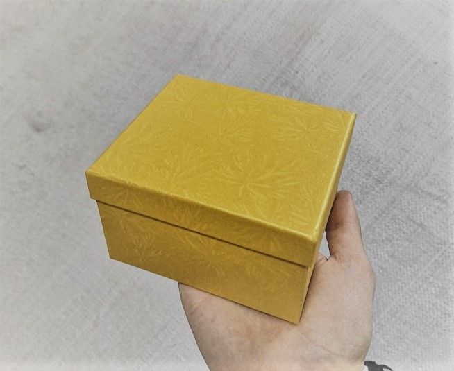 Кутия за бижута – символ на просперитет – инкрустирани с камъни, ръчна