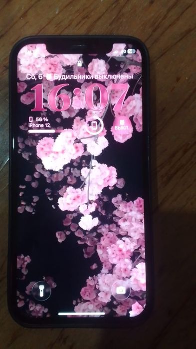 Продам IPHONE 12