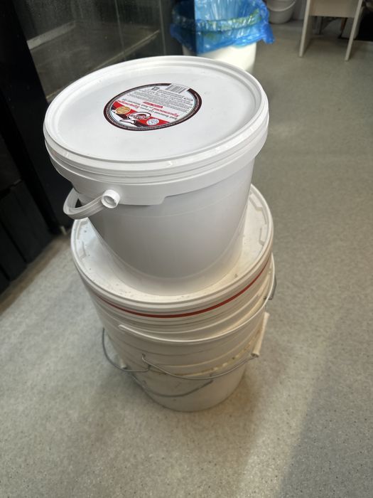 Ведра пласстмассовые