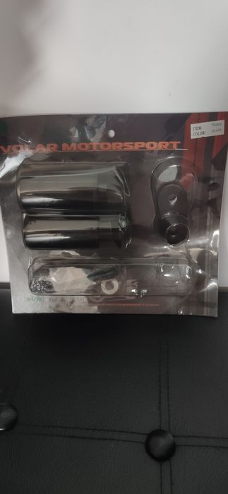 Diverse piese si parbrize motociclete. Preturi in anunt!