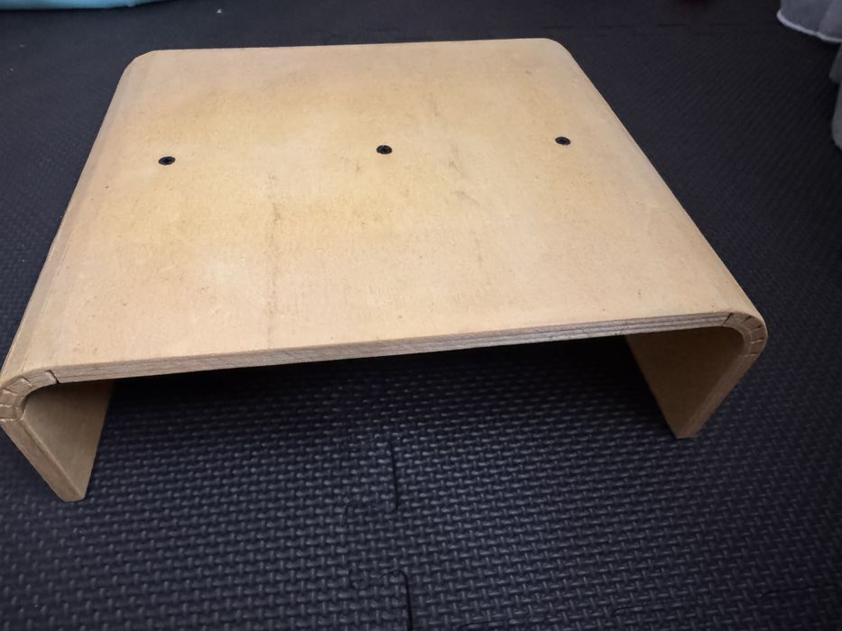 Suport laptop si monitor