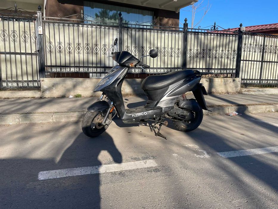 Scutere de vanzare 50cc 4T