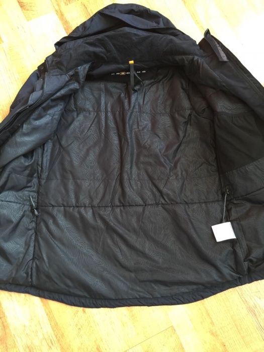 Vând geaca de dama Everest