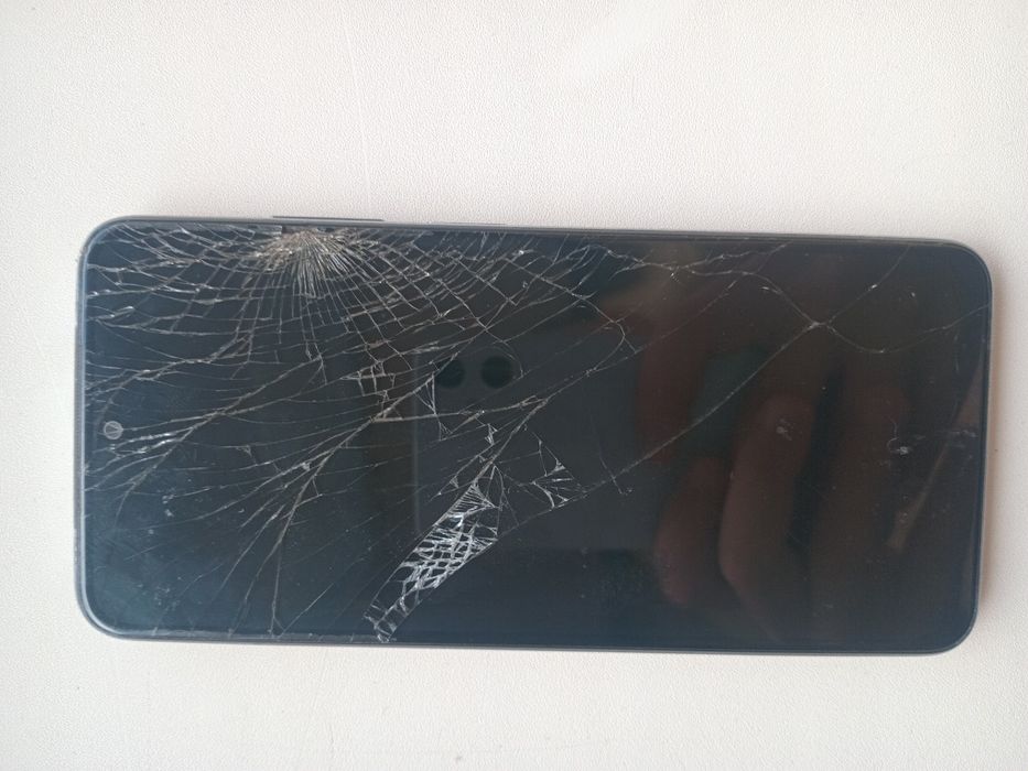 Телефон Redmi Note 10S.