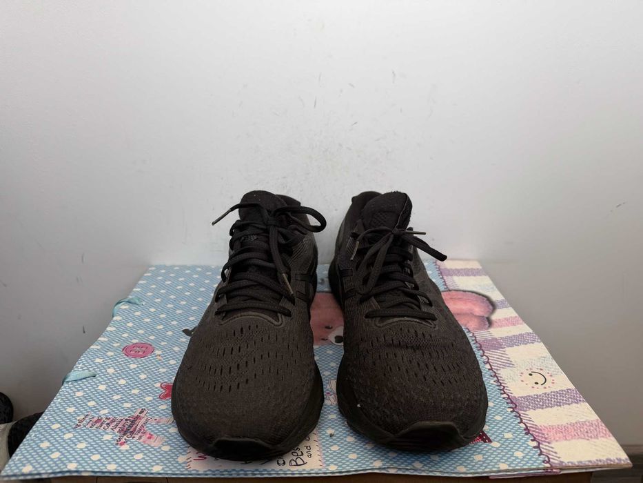 Asics Gel Nimbus 24''оригинални маратонки 46 номер