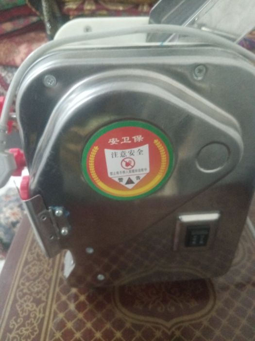 Hamir yoyadi lapsha kesadigan aparat