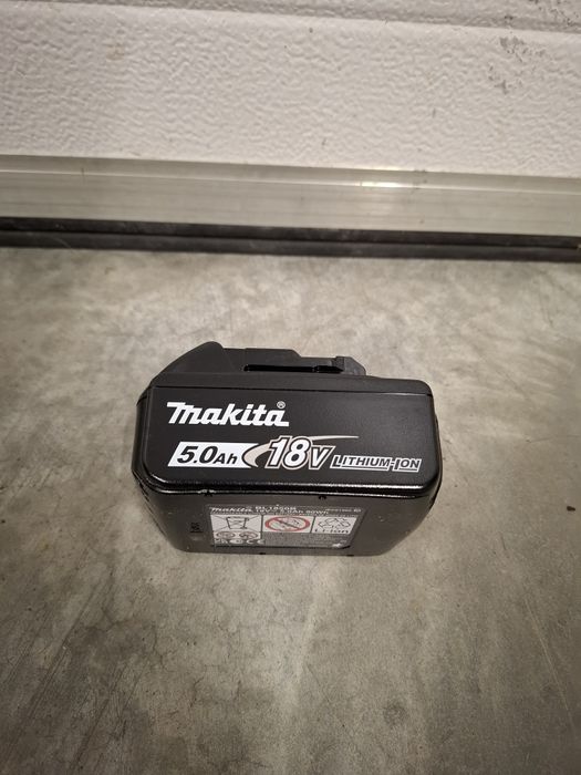 Makita , baterie noua originala 5Ah 18V