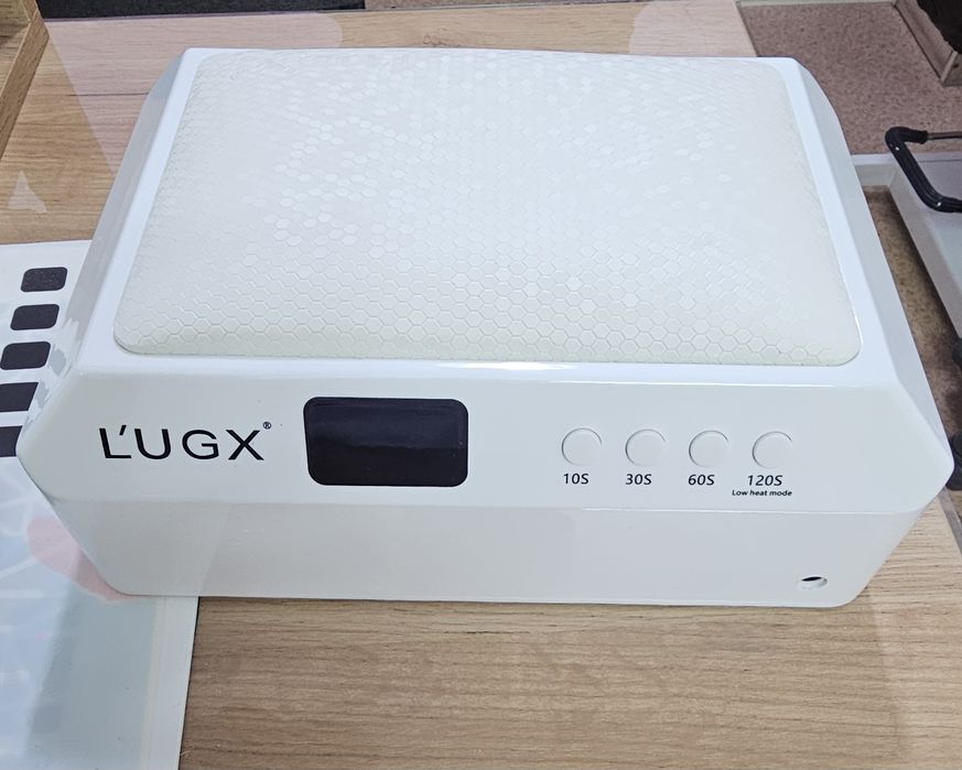 Лампа для маникюра