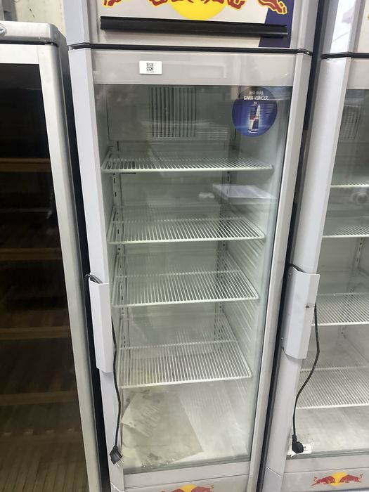 Хладилна витрина