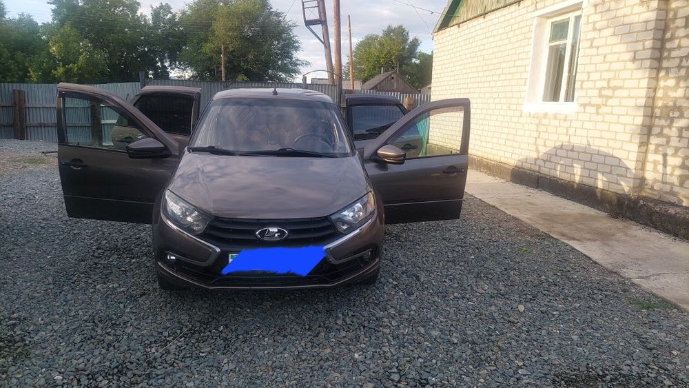 Продам  машину гранта