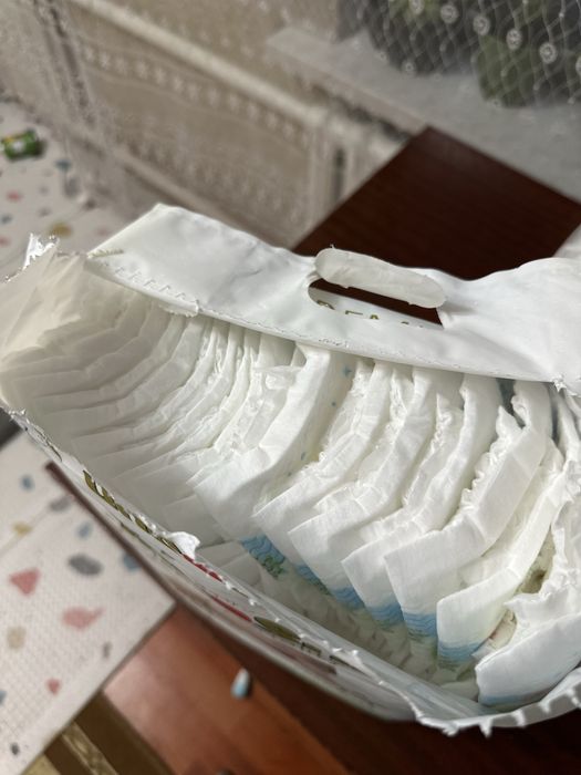 Продам детские подгузники