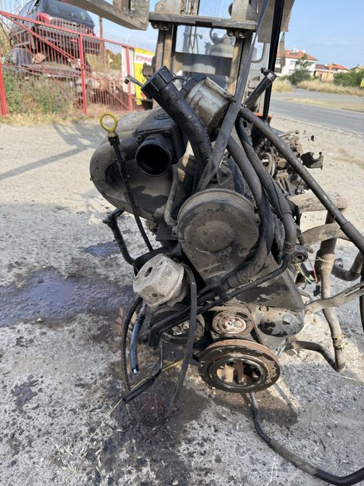 Двигател vw transporter T4 2.4 d на части