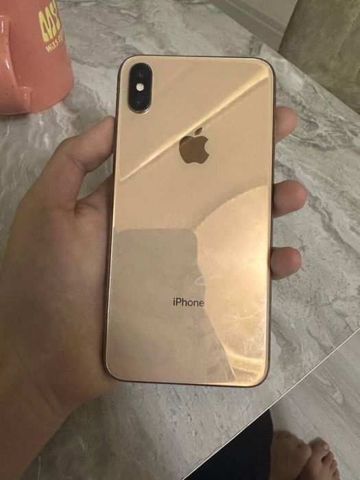 Iphone Xs max 256 gold